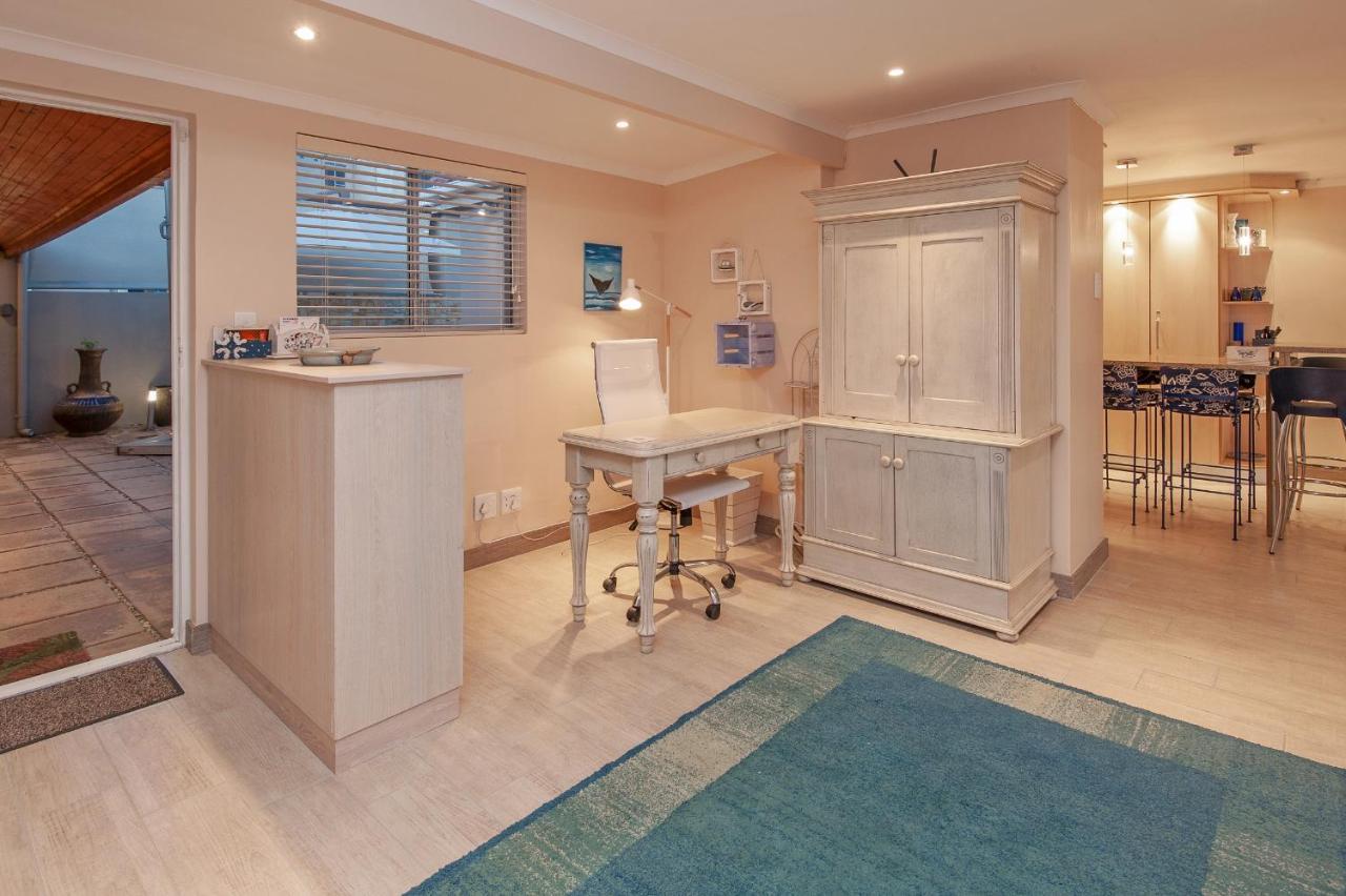 Hermanus Haven, Entire Home, On The Sea, Private Pool, Secure Eksteriør billede